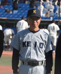 慶大の同期・竹内秀夫監督の代行としてチームを率いた髙多助監督。準備期間の短い中でもチームを理解し選手に勝つためのプレーを伝えた