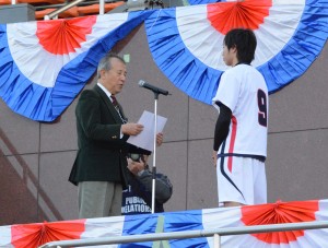 「学生日本一」の際にはチームを代表して表彰台へ