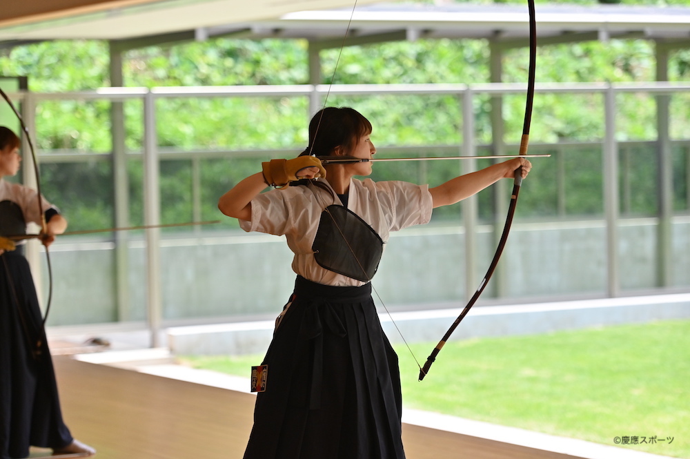 【弓術女子】後半に失速、連覇ならず 第42回早慶弓術定期戦 | KEIO SPORTS PRESS