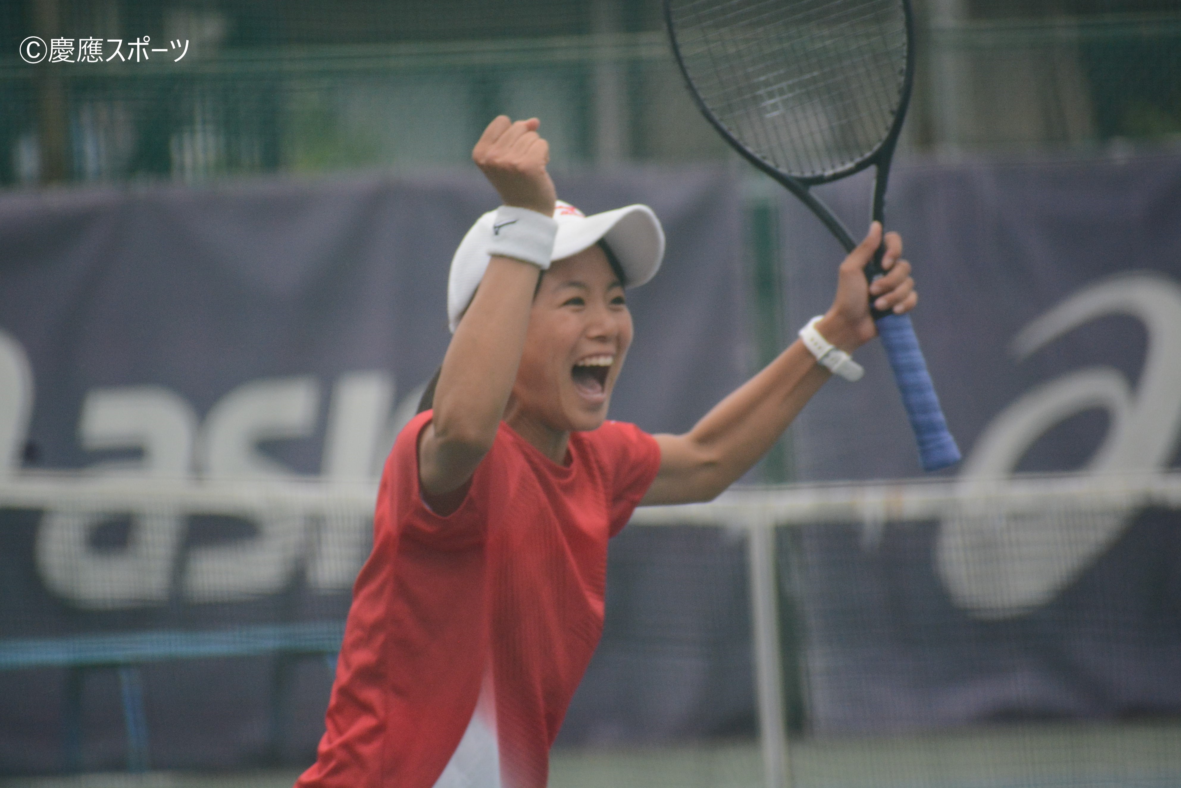 大学　女子　テニス 