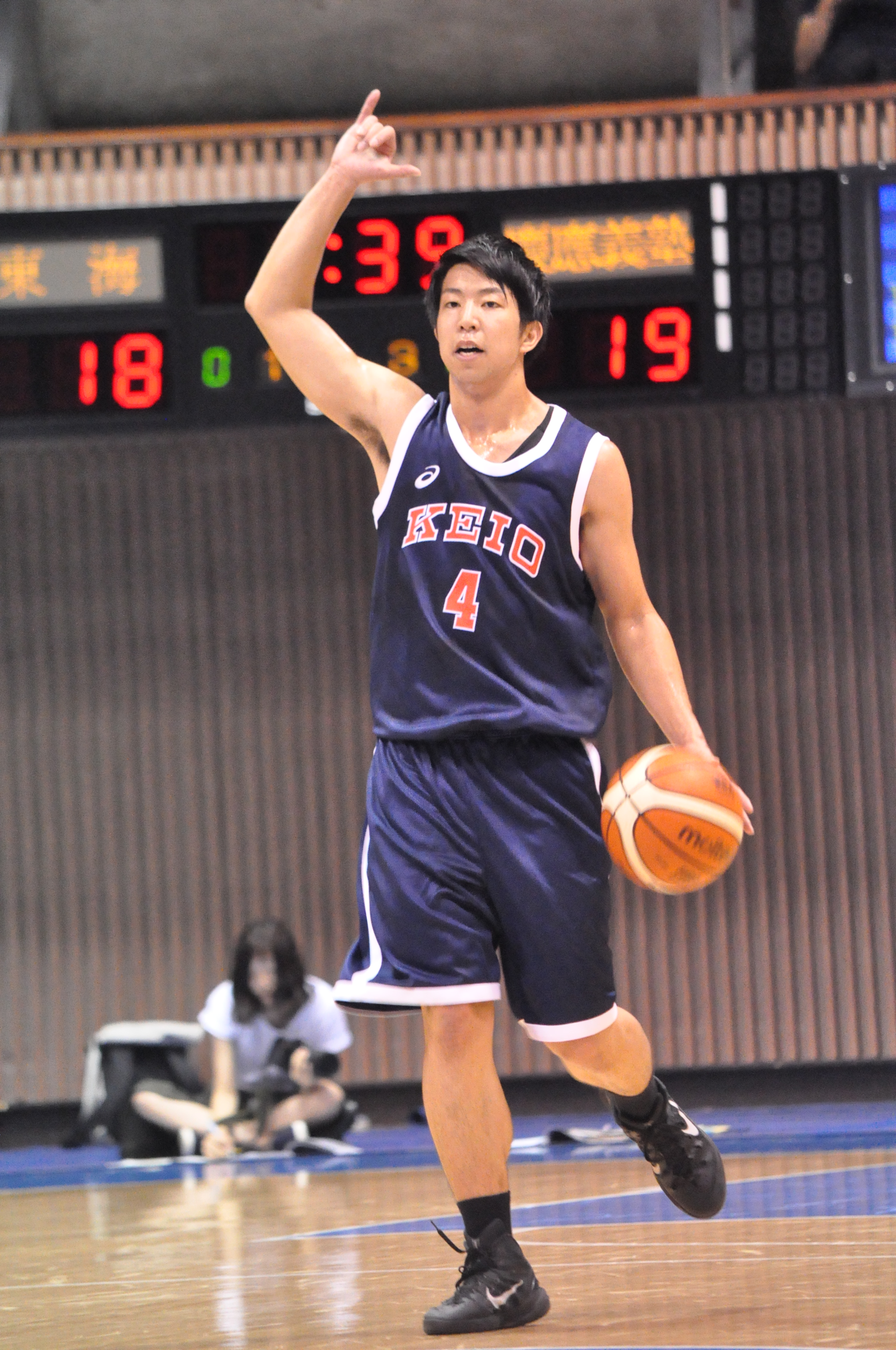 バスケ プレスを突破できず後半に失速 王者相手に初戦を落とす ｖｓ東海大 Keio Sports Press