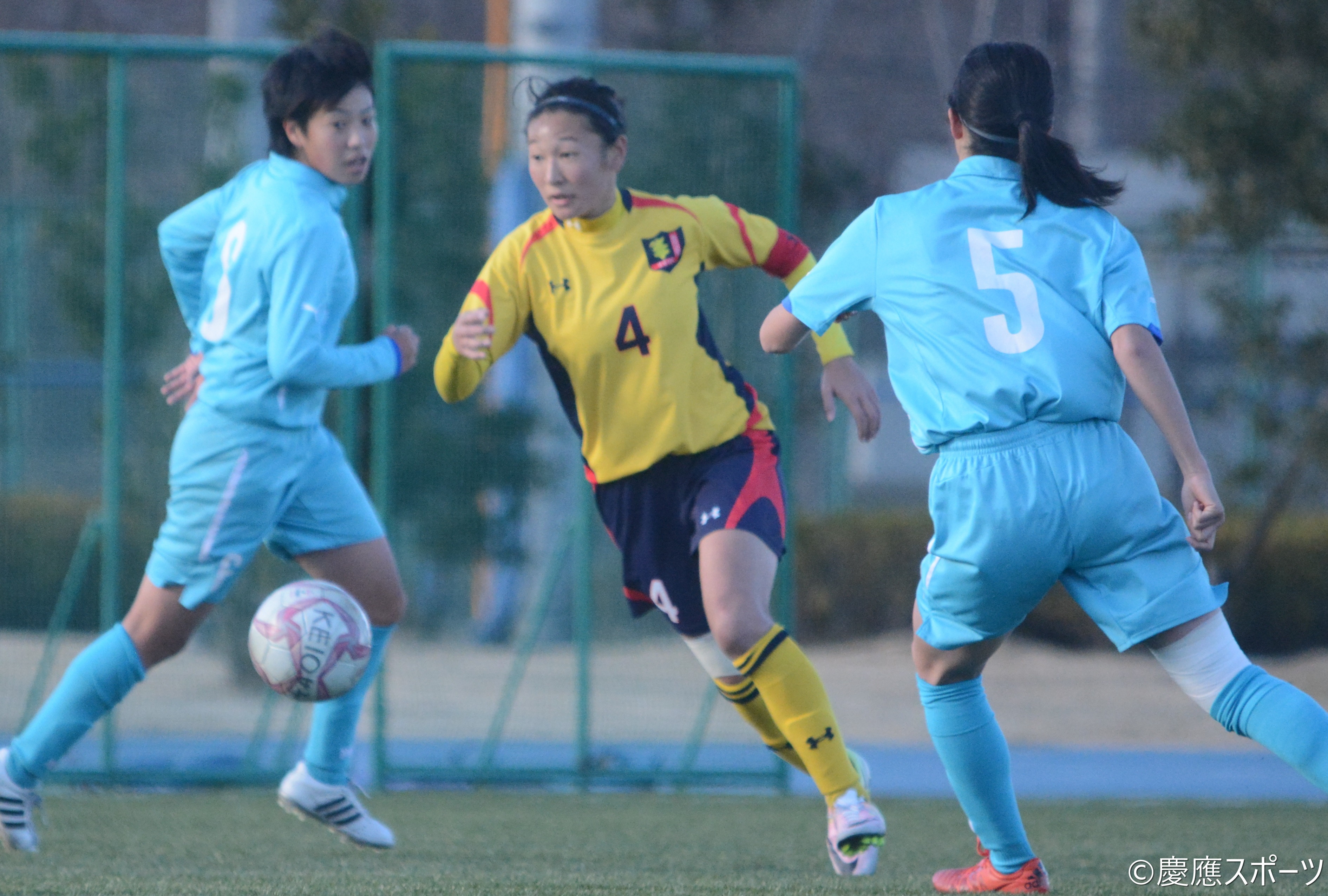 ソッカー女子 大学リーグ1部2部入れ替え戦 岩崎監督の有終の美を飾れず 無念の2部降格 筑波大戦 Keio Sports Press